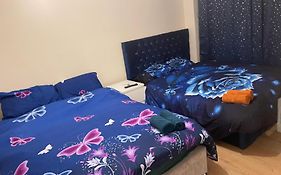 London City Airport, Excel & 02 Arena Proximity House